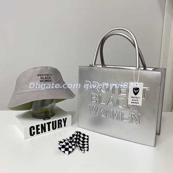 Totes FEMININO 2022 SACOLA DE LUXO DE LUXO Senhoras Protect Black People Bolsa Feminina Conjunto Bucket Hat Bolsas Bolsas Femininas Bolsa e Conjunto de Chapéu 021023H