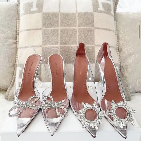 Amina Muaddi Chaussures Begum Crystal-Embellished PVC transparent Transluent Pumps spool Sandales à talons pour femmes Luxurys Designers Chaussure habillée Soirée chaussures à talons d'usine
