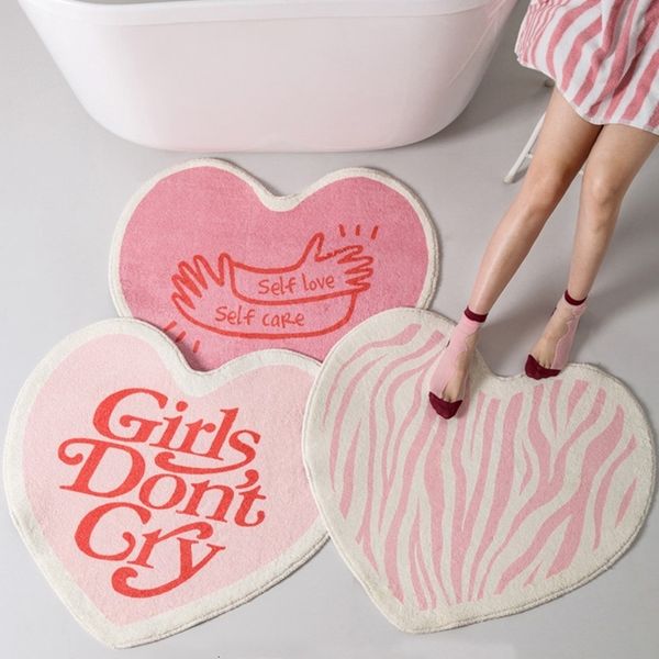 Carpet Home Party Festive Pink Heart Shape Girl Camera da letto Caspetti Tappeti matrimoni soggiorno decorazioni per bagno Mappeto da pavimento assorbente 230209