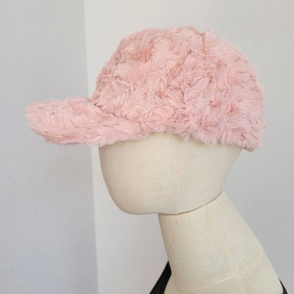 Caps de bola Faux Fur Baseball Cap para mulheres Chapéus fofos outono inverno 230211