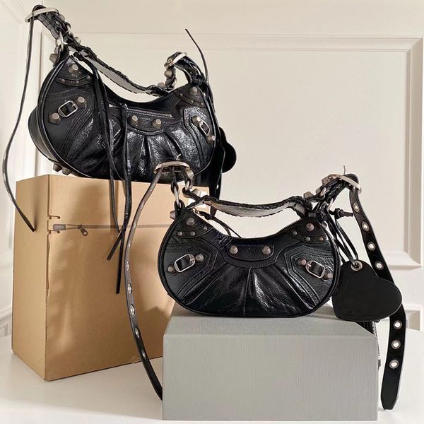 Сумки на плечо Дизайнерская натуральная кожа Le Cagole Мотоциклетная сумка Женская роскошная модная сумка-тоут в форме полумесяца Бриллиантовый черный высокого качества