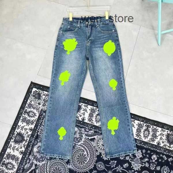 2023 Heart Print Designer Men Jeans Cross-skin Washed Jean Chromeheart com cintura alta Mens Lovers Chromees Soltos Rework Process Chrome Oauy 10 ZFL5