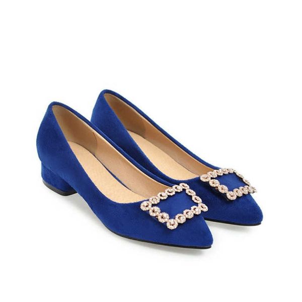 Sandálias Lady 3cm saltos baixos bombas de botão de cristal confortáveis ​​sapatos de rebanho descalço novo em 2023 dedo pontudo 43-34 azul de ouro 28 G230211