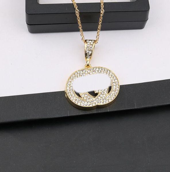 Colares com pingente de letra G de designer de luxo Banhado a ouro 18K Colar com strass e cristal para mulheres Acessórios para festa de casamento