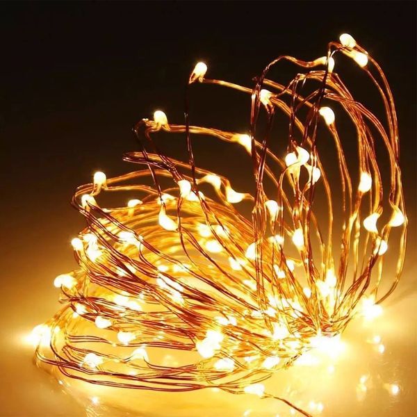 100 LED LED 33 piedi Copper Fiocchi di natale Luci a batteria USB Stringa impermeabile con 8 modalit￠ da letto per esterno interno COMPATY PATITY PATIO DECORS USALIT￀