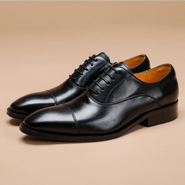 Oxford Fashion Man Business Shoes Solid Style Office Designer Shoe Migliori scarpe da uomo fatte a mano in vera pelle D2A8