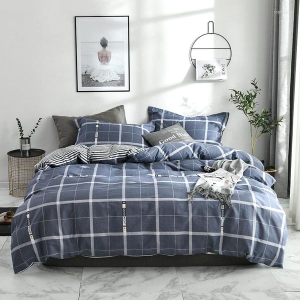 Bedding Sets 2023 Algodão longo de algodão de quatro peças Felas de cama e padrão de lua Plain Light Luxury Style Luxury Blue Plaid Color