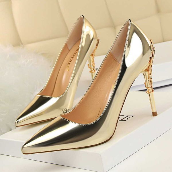 Sandalen 2021 Mode Frauen Sexy 10 cm High Heels Pumps Dame Designer Stripper Metall Carving Heels Hochzeit Braut Prom Silber gold Schuhe G230211