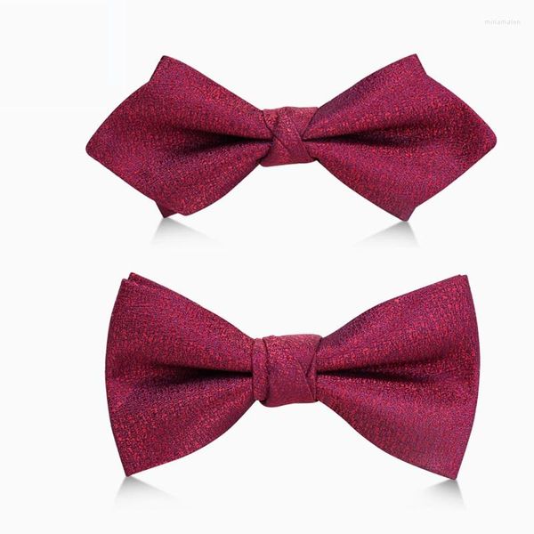 Bow Ties 2023 Marka Moda Erkekler Çift Kumaş Mor Kırmızı Koyu Desen Bowtie Ziyafet Düğün Kelebek Kravat Hediye Kutusu