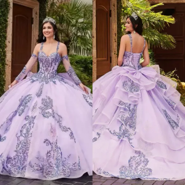 2023 Lilla Abiti Quinceanera Cinghie di applique in pizzo con maniche lunghe staccabili A strati Lunghezza del pavimento Corsetto Indietro Dolce 16 Festa di compleanno Ballo di fine anno 401