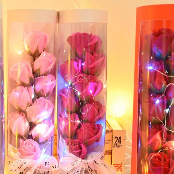 Fiori decorativi Ghirlande Confezione regalo di fiori Sapone Rosa LED Bottiglie di plastica San Valentino artificiale Festa di Natale Fiori artificialiDecora