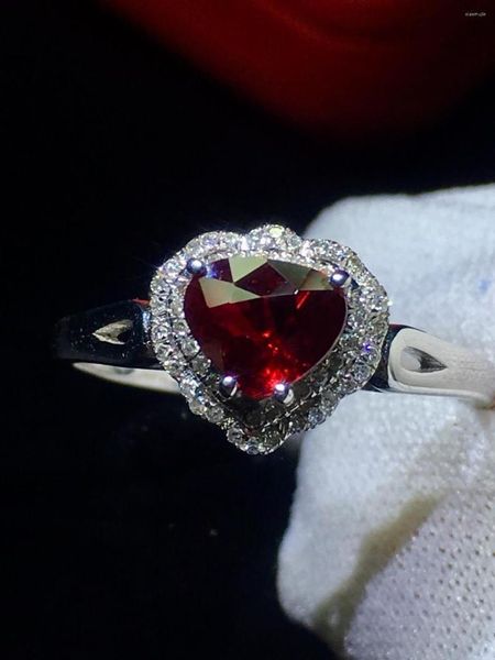 Toca em cluster puro 18k de ouro branco real natural 0,78ct Blood Blood Ruby Diamond Wedding noivado de casamento feminino para mulheres anel fino