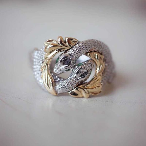 Bandringe Vintage Metall handgravierter Ring mit zwei ineinander verschlungenen Schlangen als Geschenk für Ihn G230213