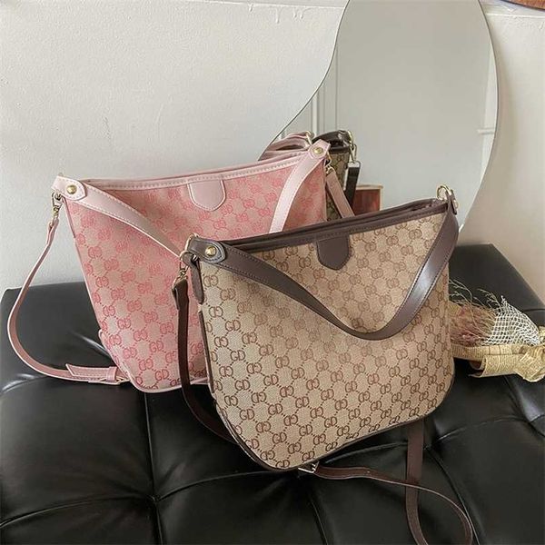 Solicitação de folga online Compras de alta qualidade Luxurys Designer bolsas de ombro manuseio de moda aberta pacote de cílios de couro feminino couro de bolsa