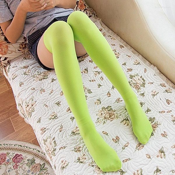 Calzini da donna 16 colori coscia alta antiscivolo Velluto velato sopra il ginocchio Candy Solid Calze Cosplay Taglia unica