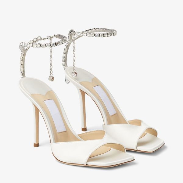 Sandali firmati Scarpe da donna Sandalo Saeda di lusso 100 con decorazioni in cristallo Punta aperta Tacco a spillo EU35-43 Con scatola da sposa