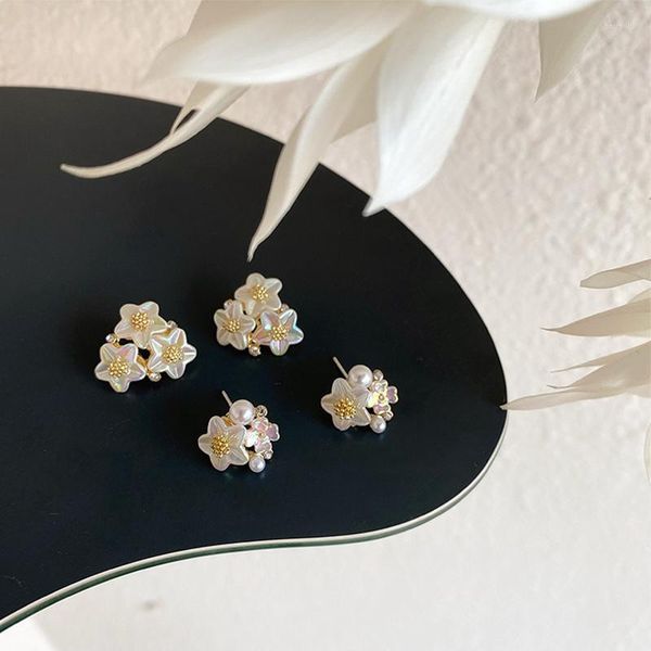 Brincos de garanhão IMITAÇÃO FLORAL IMITAÇÃO FLORAIS FLOR DE CONCH HOLOGRÁFICOS PARA MUNIAS JOENAS