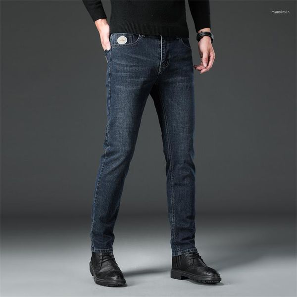 Jeans da uomo 2023 Pantaloni casual da lavoro da uomo in stile classico con stemma in denim elasticizzato dritto autunno primavera
