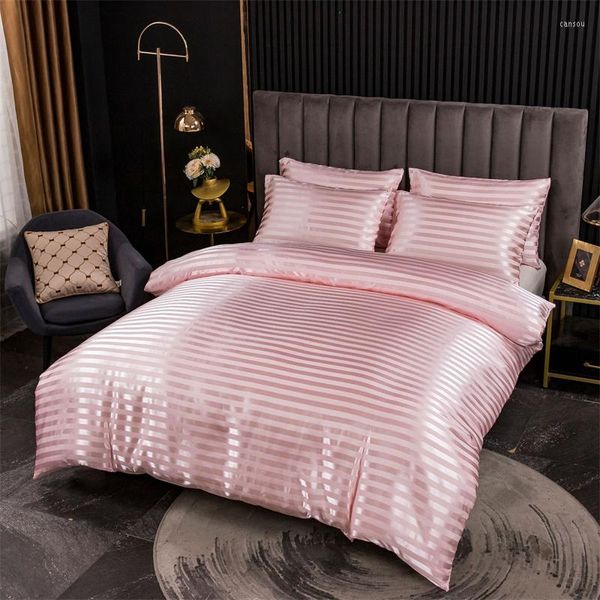 Set di biancheria da letto Emulazione di strisce nordiche Set di raso di seta King Size Rasi di fascia alta Copripiumino matrimoniale doppio completo di lusso