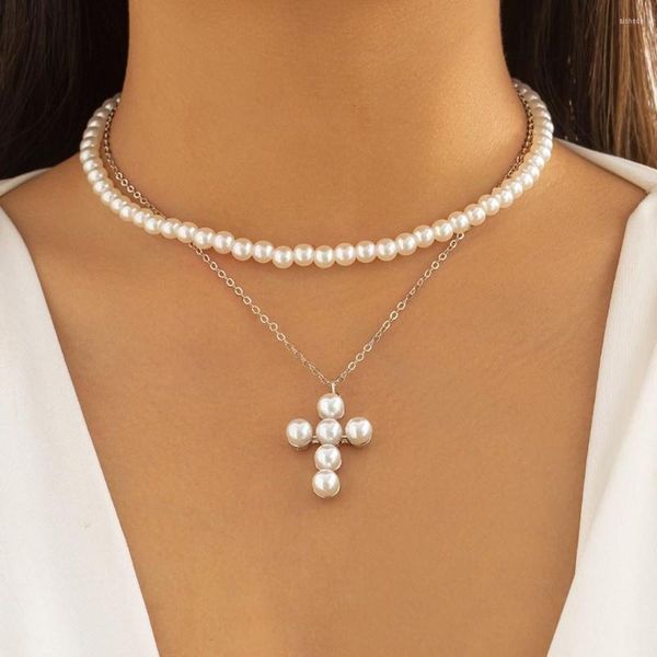 Ketten Einzigartige künstliche Perle Kreuz Anhänger Halskette für Frauen einfache doppelschichtige Nachahmung Perlen Halsband Pullover Schmuck