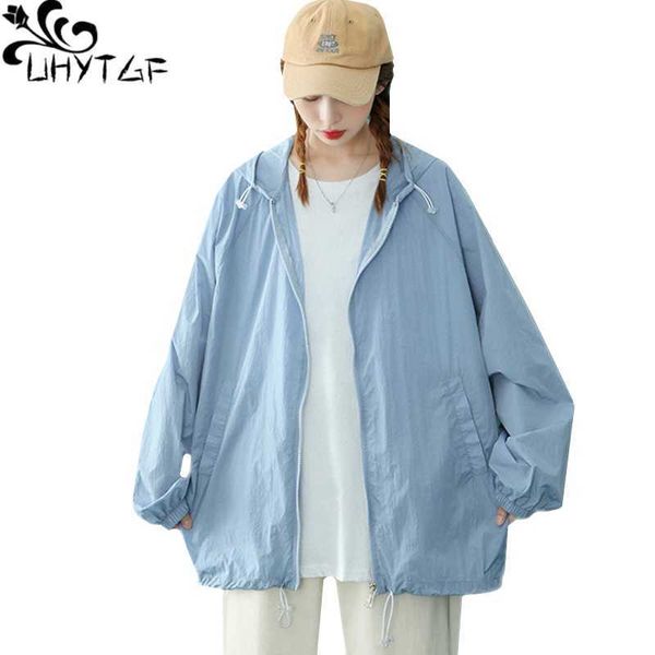 T-shirt da esterno UHYTGF Fashion Ice Silk 5XLPlus Size Jacket Women Hooded AntiUV traspirante Summer Coat Female Thin Sun Protection Clothing 2111 J230214