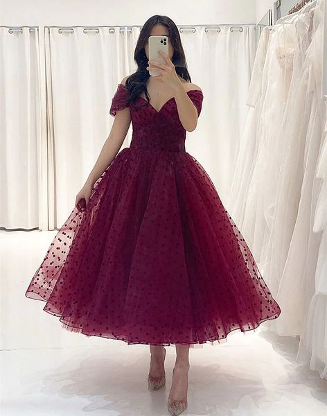 Vintage Çay Uzunluğu Polka Dot Prom Bir Çizgi Omuz Kazık Tür Tül Özel Fırsatlar Özel Fırsatlar Kızlar Homecoming Elbise Resmi Akşam Giyim