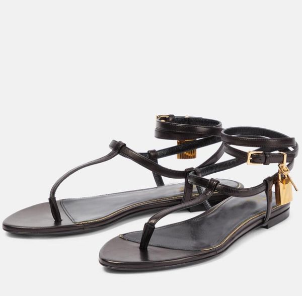 Fashion Summer Luxury Padlock Sandália feminina Sandalias Sandalias Sapato Crisscross Torceões de Torno