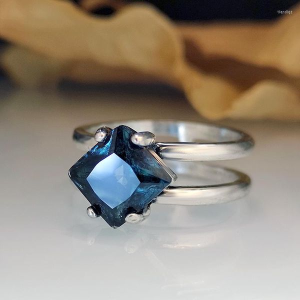 Fedi nuziali Geometria a doppio strato Anello in pietra blu navy per le donne Festa di fidanzamento Accessori di lusso Anniversario Gioielli di moda