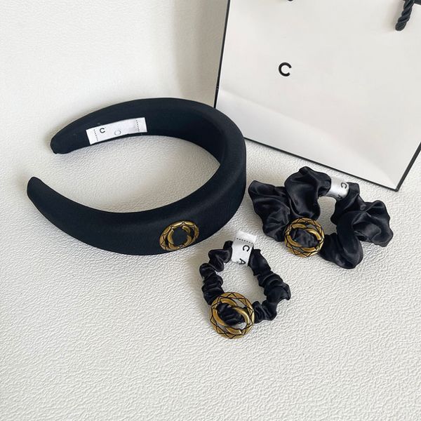 Luxuriöses Designer-Stirnband, Haarband für Damen, dreiteiliges Set, Schwarz, brandneues Muster, französisches Satin-Haarband, elegantes Haarband mit breitem Rand, Sport-Kopf-Accessoires, Geschenk