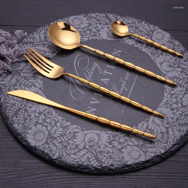 Conjuntos de utensílios de jantar 304 Aço inoxidável Tableware European Style Bamboo Handle Golden Western Fork Spoon Supplies de cozinha doméstica