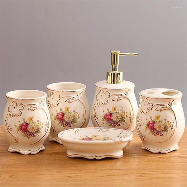 Set di accessori da bagno Accessori da bagno in ceramica Casa europea Cinque pezzi Stampa retrò Spazzolatura Collutorio Tazza Lavaggio scatola di sapone