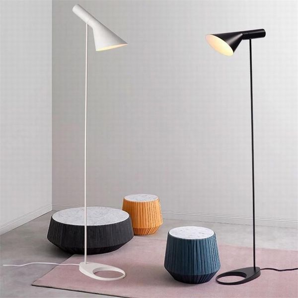 Stehlampen Italienische Nordic Luxus Stehlampe Studie Schlafzimmer Einfache Moderne Schwarz Weiß Für Wohnzimmer Wohnkultur Stand Licht