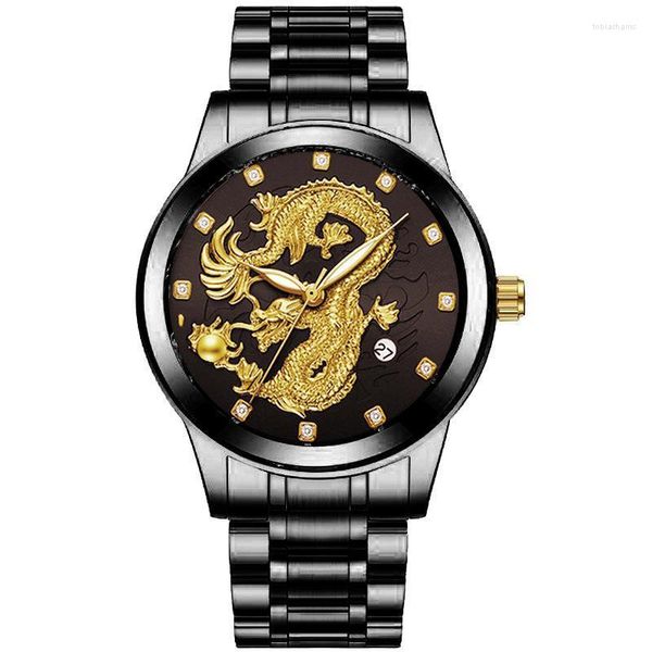 Armbanduhren Top Männer Quarzuhr Klassischer chinesischer Stil geprägter goldener Drache Stahlband Business Drop
