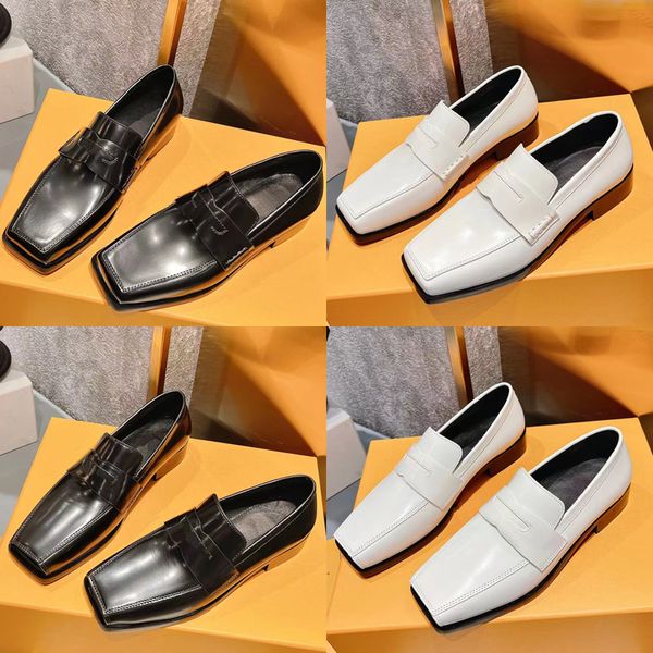2023 Tasarımcı Kadın Loafers Vintage Sandals Lüks% 100 Deri Siyah Beyaz Tembel Meydan