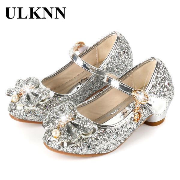 Primi camminatori ULKNN Principessa Scarpe in pelle per bambini per ragazze Fiore Casual Glitter Bambini Tacco alto Farfalla Nodo Blu Rosa Argento 230217