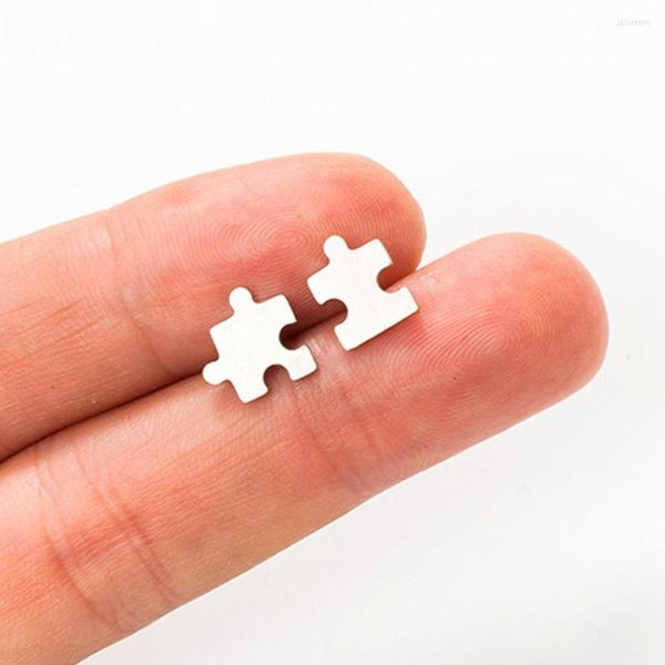 Orecchini per borchie graziose piccoli piccoli asimmetrici insoliti insoliti puzzle Punzione a orecchie di cartilagine per piercing in acciaio inossidabile per donne