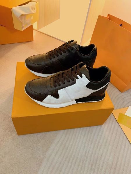 Weiße Run Away-Schuhe, Luxus-Designer-Leder-Sneakers, klassische Outdoor-Schuhe, günstige Discount-Trainer