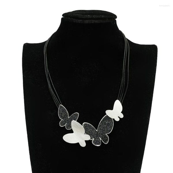 Collana girocollo con pendente a forma di farfalla con superficie spazzolata per donna, ragazza, gioielli in corda placcata oro argento