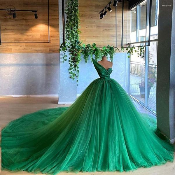 Partykleider Designer Prom Emerge Green Sweetheart Perlen ärmelloses Ballkleid Hofzug Vestidos De Formature