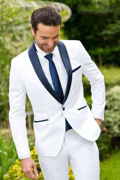 Tuxedos de casamento de terno branco de terno branco 2023 Smoking de lapela azul noivo Tuxedos Tuxedos de casamento de casamento formal Slim One Button Satin Boy Friend Wedding Guest Clotoes