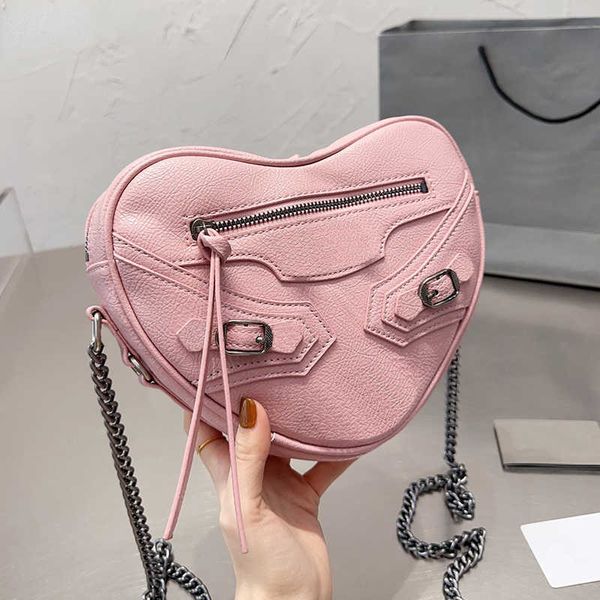 Hot Shape Shape Locomotive Moda Sacos Cool Bolsas de couro de alta grau Chain Crelbody Womens Classic Solid Color Bolsas 230427BJ