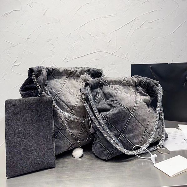 дизайнерская сумка Джинсовая сумка для покупок Рюкзак-тоут Travel Designer Woman Sling Body Bag Самая дорогая сумка с серебряной цепочкой Габриэль Стеганые роскошные сумки2054