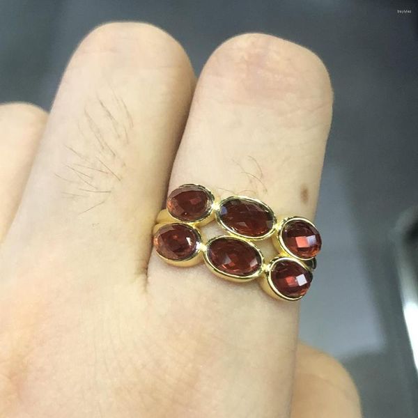 Ringos de agrupamento 2,5 mícrons 14k Goldado amarelo Batilhado 925 Sterling Silver Rose Corte natural Garnet Ring Engagement Women