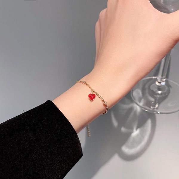 Braccialetti con ciondoli Catene a forma di cuore rosso in acciaio inossidabile per donne Ragazze Accessori regalo di gioielli alla moda a portata di mano