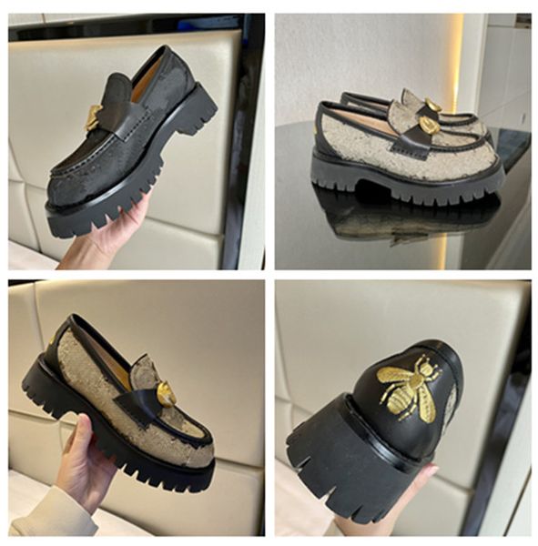 Scarpe eleganti con suola con alette firmate casual da donna, moda per ragazze, scarpe con suola spessa nera con mocassini con plateau in pelle con fibbia in metallo