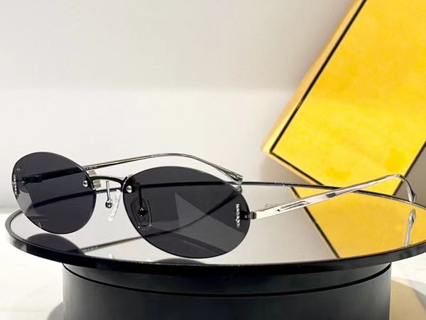 F Brief Sonnenbrillen Fonds für Frauen Sommer 40046 Stil Anti-Ultraviolett Retro Platte Plank Oval Lens Brillen Random Box