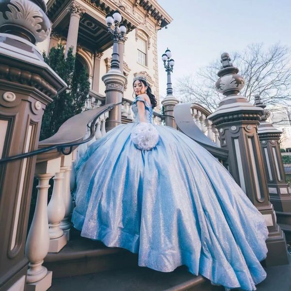 Vestidos quinceanera azuis brilhantes Apliques de lantejoulas de festas formais Princesa Ball Gwons Vestidos de 15 Anos