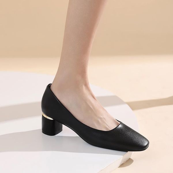 Отсуть обувь Qzyerai Spring Women Heels выкачивает европейский стиль кожа