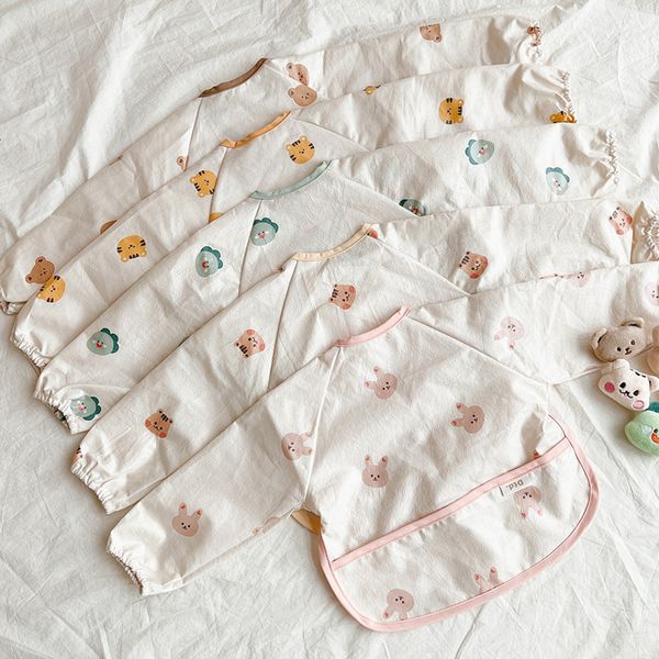 Cobertores Babas bebês com bolso fofinho coisas de crianças pequenas comendo uma manga longa à prova d'água desenhando arte de mock de alimentação de babador 230220