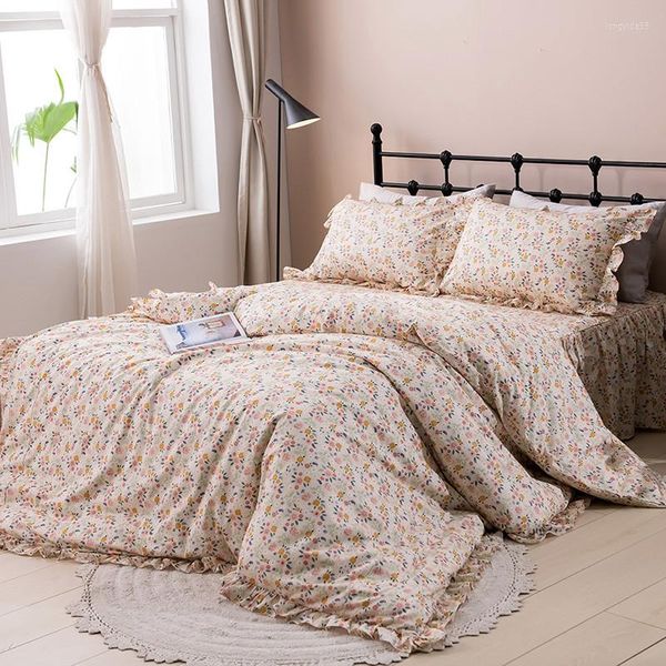 Bedding Define Pure Cotton Korean Pastoral Style Princesa Floral Ruffles Conjunto de saia ROPA DE CAMA COUVRE LIT TAPE DUVET